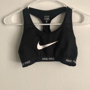 GIRLS Nike Sports Bra